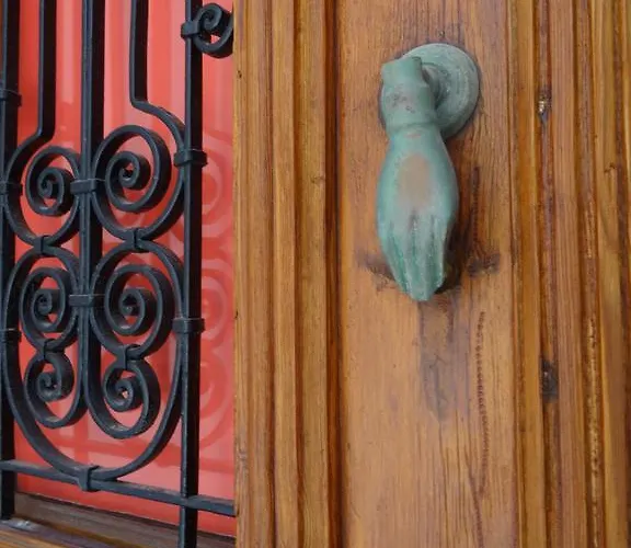 Neoclassical House Дом отдыха