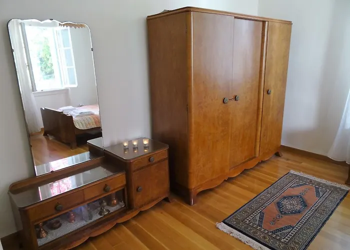 Dom wakacyjny Neoclassical House *