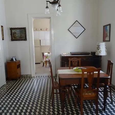 Neoclassical House Holiday home *